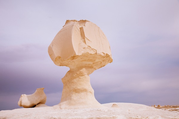 Égypte Insolite : Du Désert Blanc à l’Oasis Cachée de Kharga