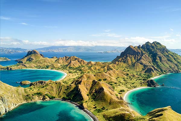 Évasion à Flores : Entre Volcans et Lagons