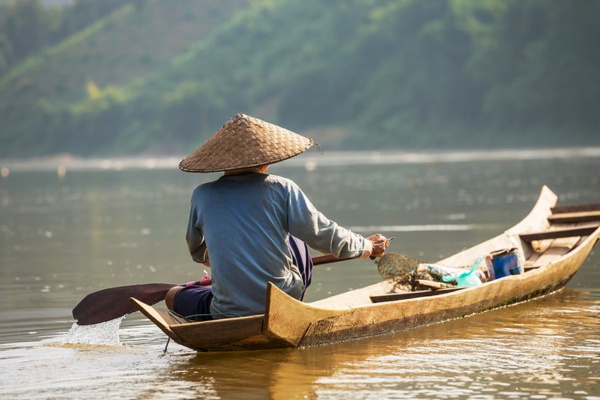 Au Fil du Mékong: Exploration du Laos