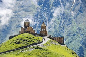 Jour 14 : Visite de Kazbegi
