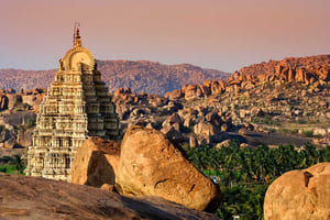 Jour 17 : De Hampi à Badami (4 h de route)