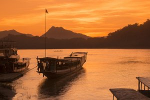 Jour 9 : De Ban ViengHine à Luang Prabang (3 h de route + 1 h de bateau)