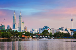 Des Iles Perhentian à Kuala Lumpur en avion